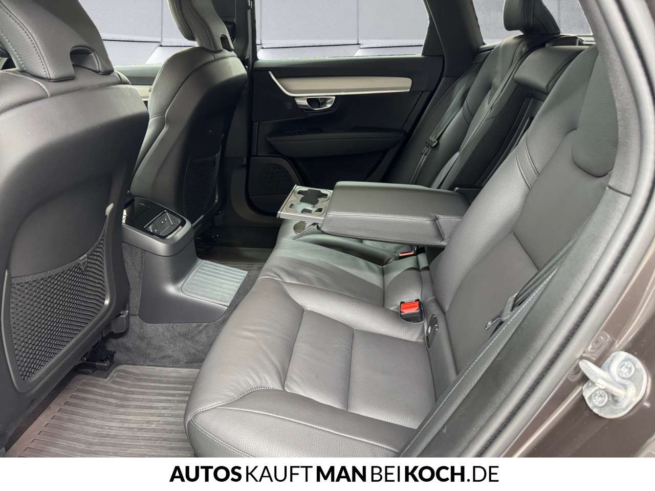 Fahrzeugbild eines Volvo V90