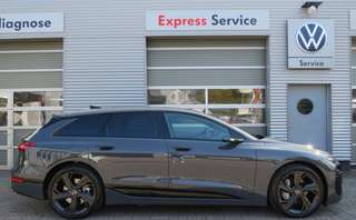 Schräge Frontansicht auf einen Audi e-tron , freigestellt