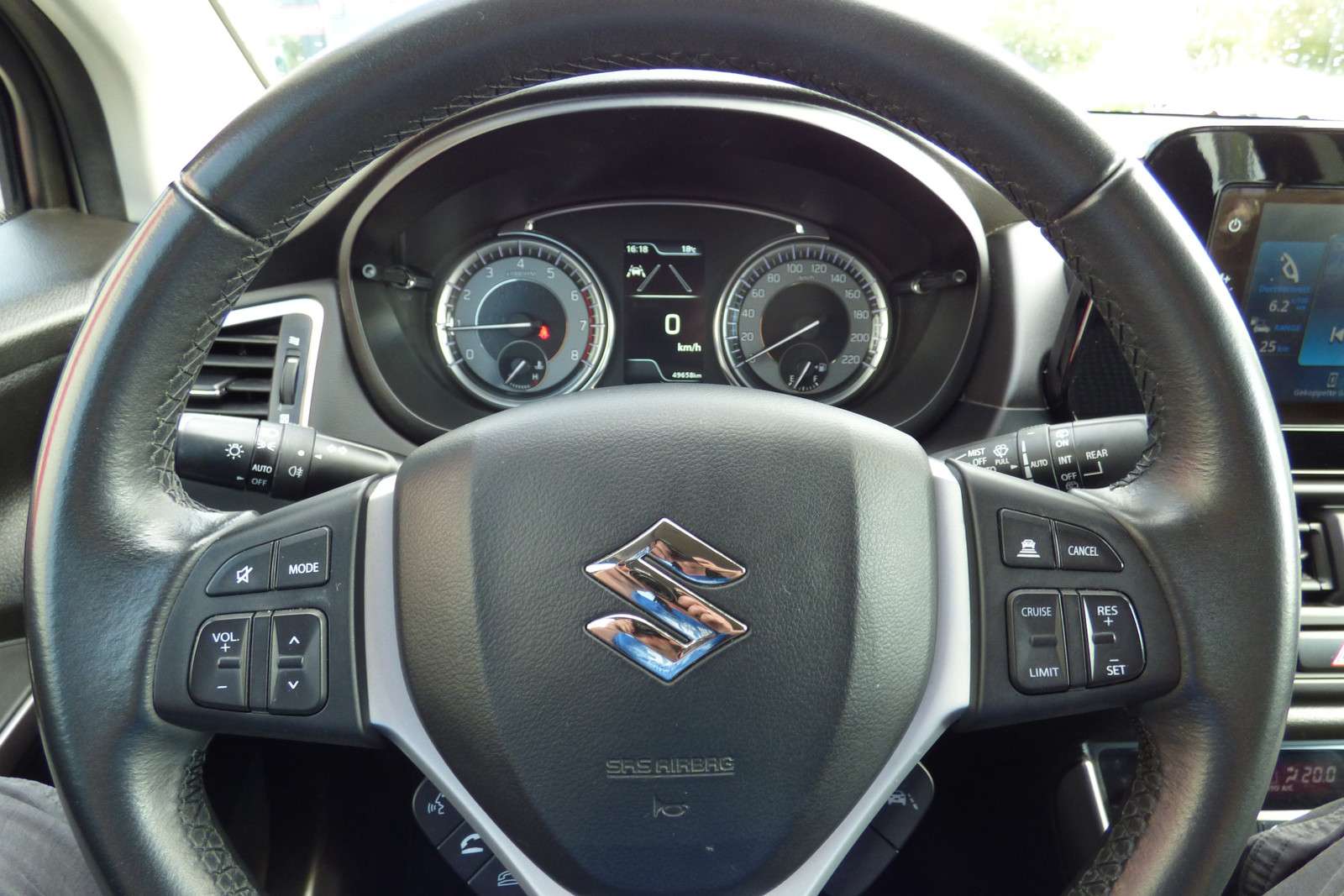 Fahrzeugbild eines Suzuki S-Cross