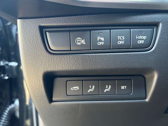 Fahrzeugbild eines Mazda CX-60