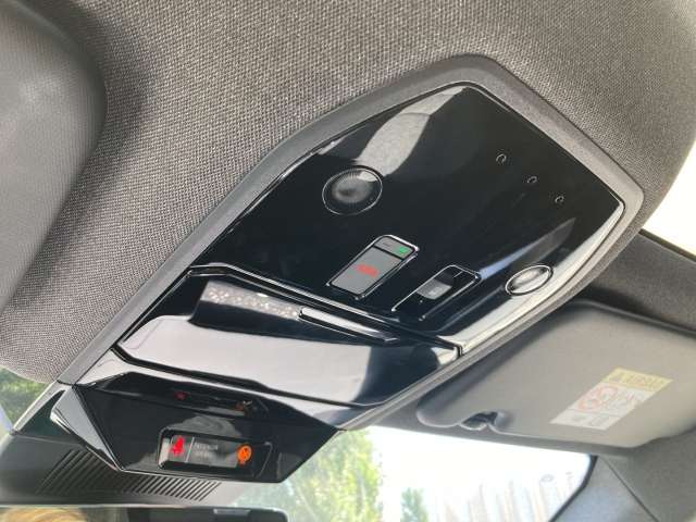 Fahrzeugbild eines Renault Rafale
