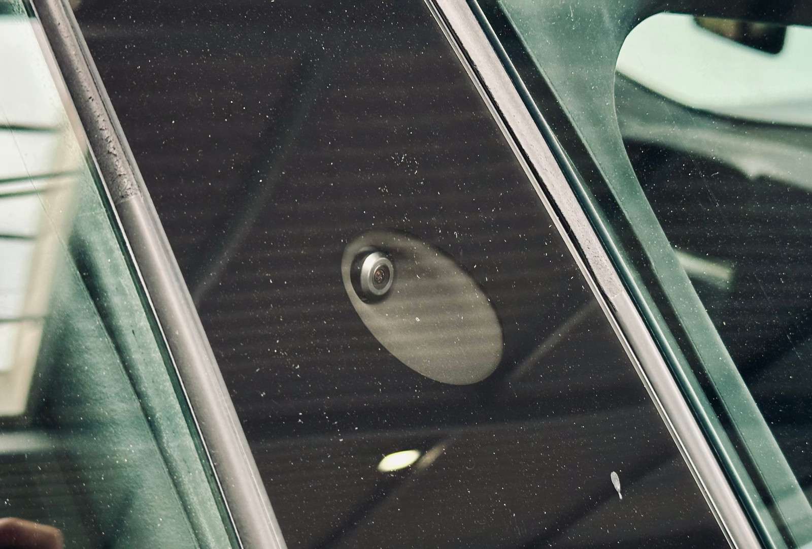 Fahrzeugbild eines TESLA Model S