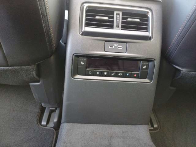 Fahrzeugbild eines Mazda CX-80