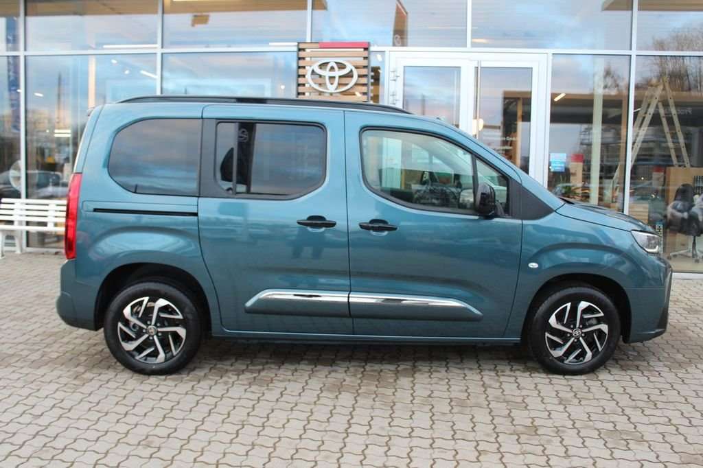 Fahrzeugbild eines Toyota Proace City