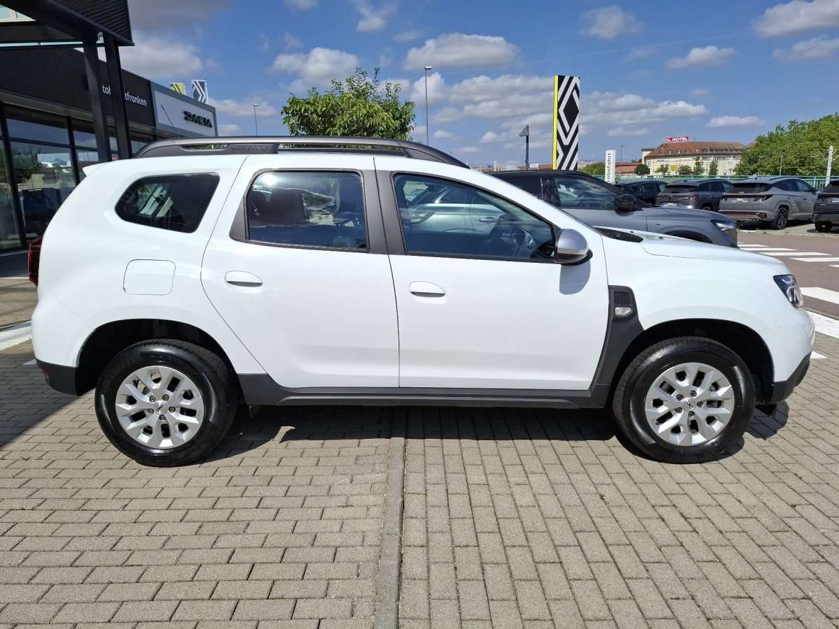 Fahrzeugbild eines Dacia Duster