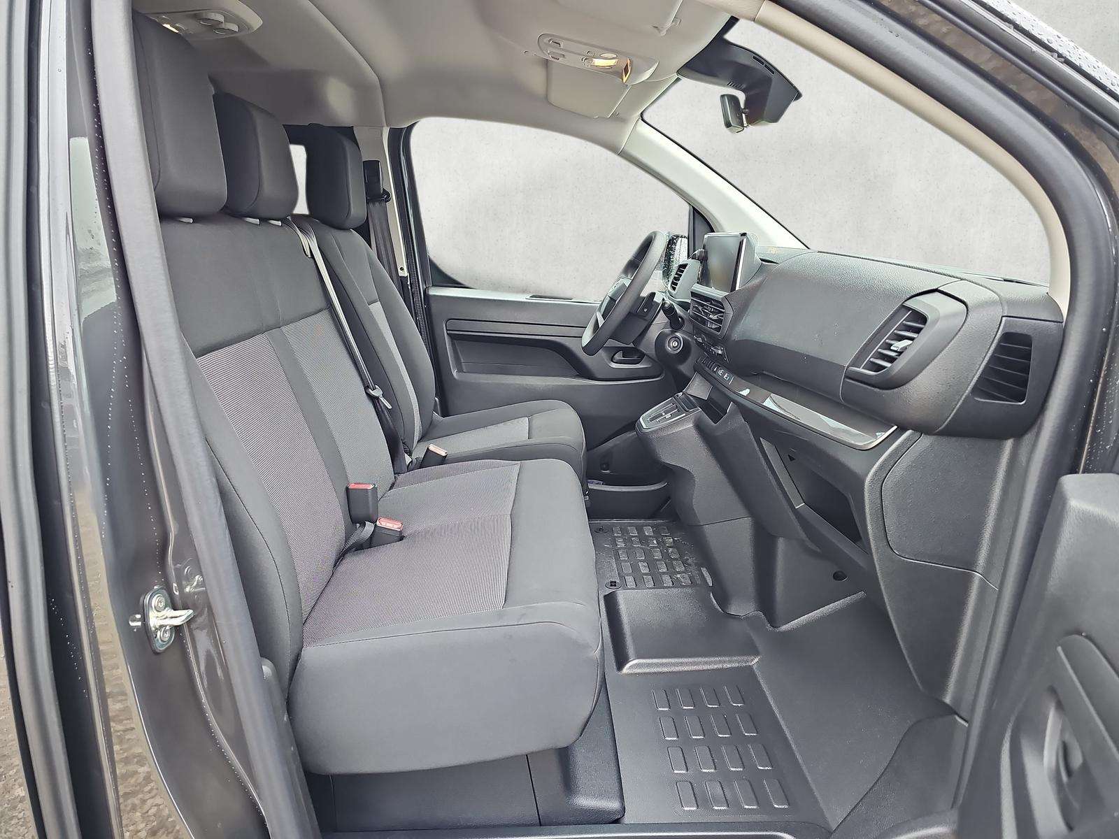 Fahrzeugbild eines Opel Vivaro