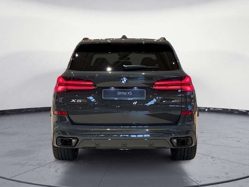 Fahrzeugbild eines BMW X5