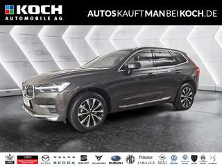 Schräge Frontansicht auf einen Volvo XC60 , freigestellt