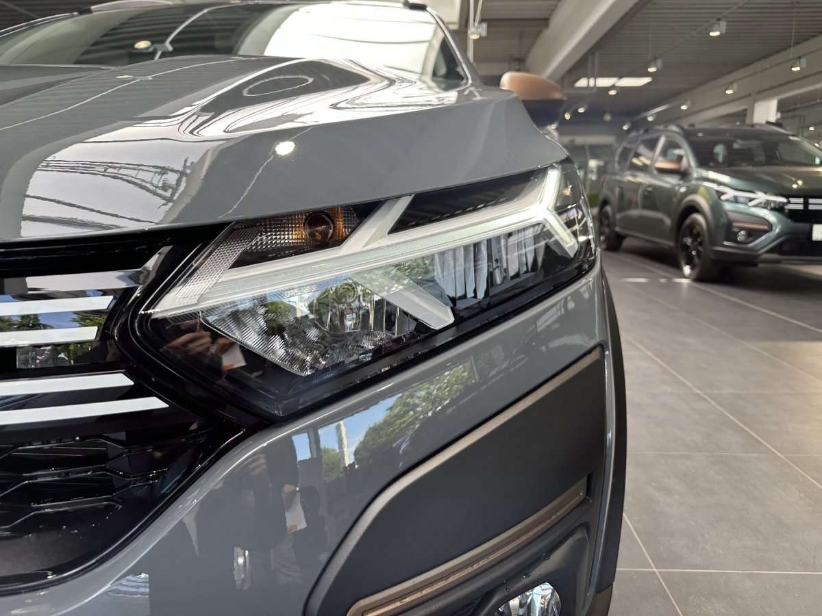 Fahrzeugbild eines Dacia Jogger