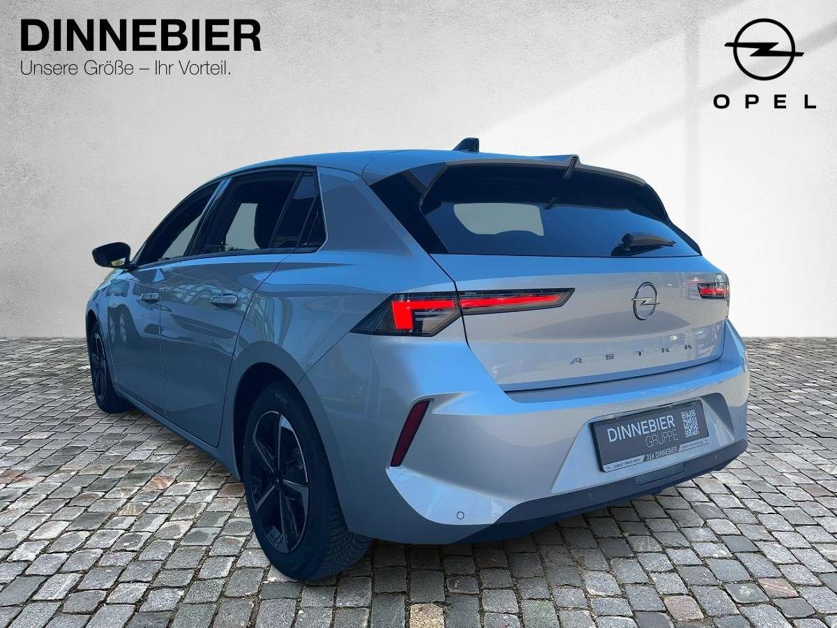 Fahrzeugbild eines Opel Astra