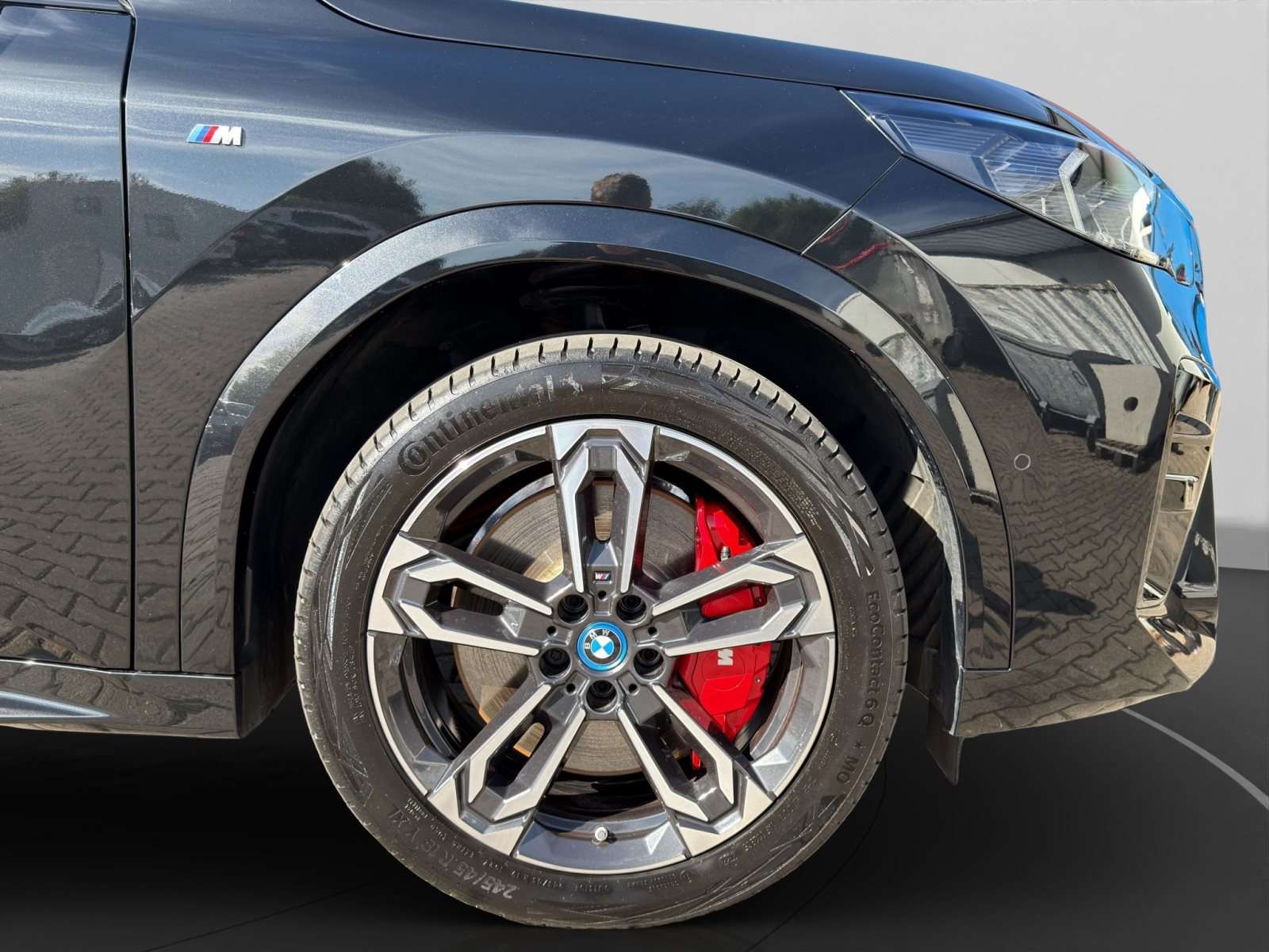 Fahrzeugbild eines BMW ix2