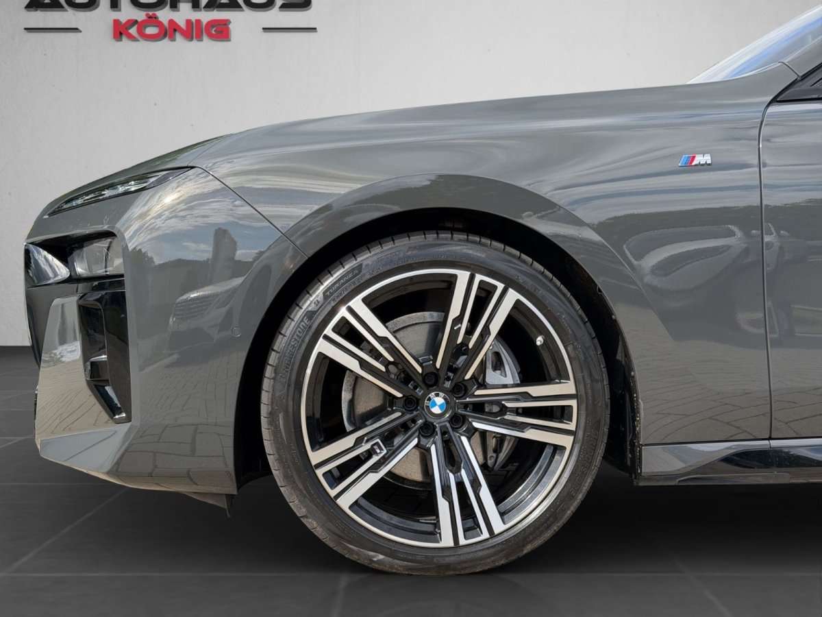 Fahrzeugbild eines BMW 7er-Reihe