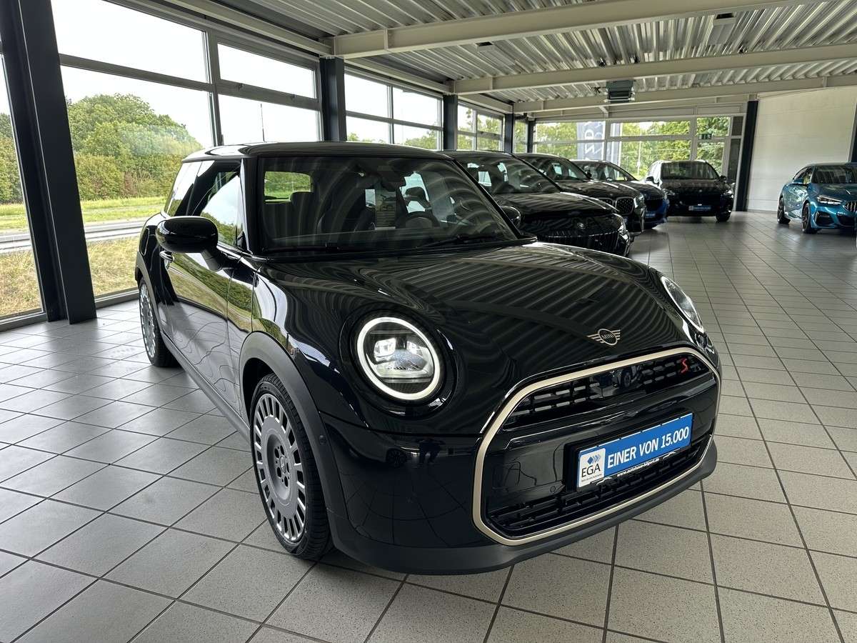 Fahrzeugbild eines MINI COOPER