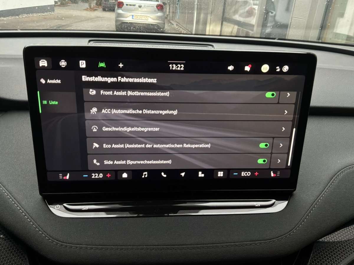 Fahrzeugbild eines Skoda ELROQ