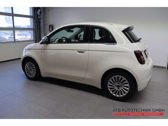 Fahrzeugbild eines Fiat 500