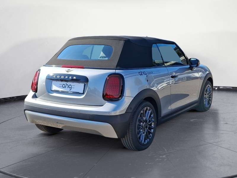 Fahrzeugbild eines MINI COOPER