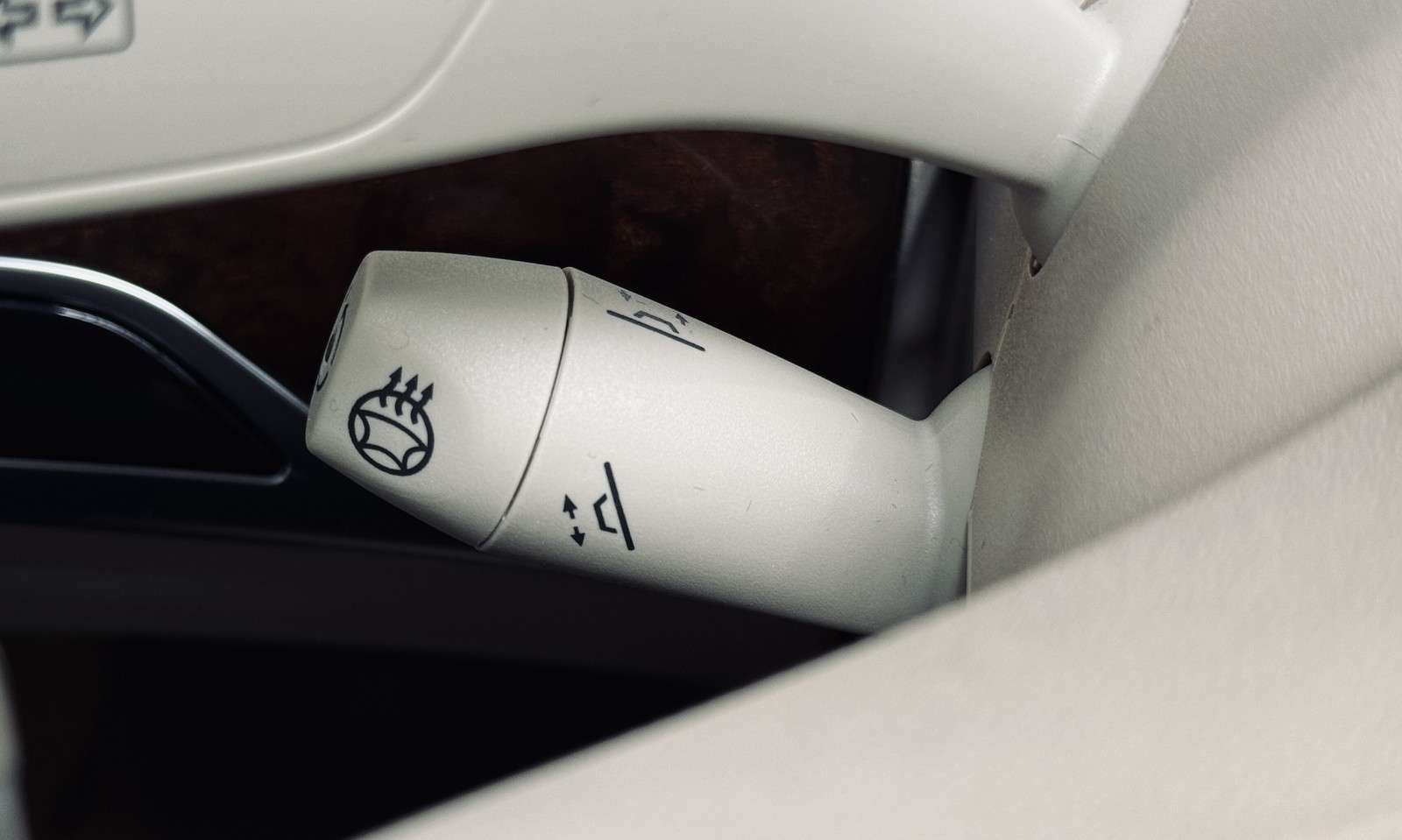 Fahrzeugbild eines Mercedes-Benz S-Klasse