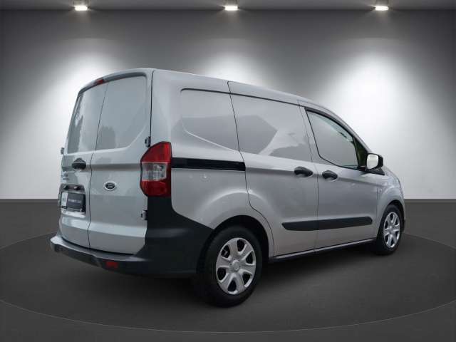 Fahrzeugbild eines Ford Transit Courier