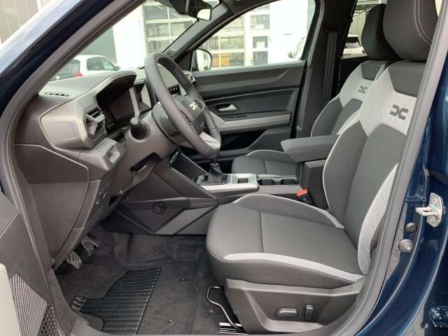 Fahrzeugbild eines Dacia Bigster