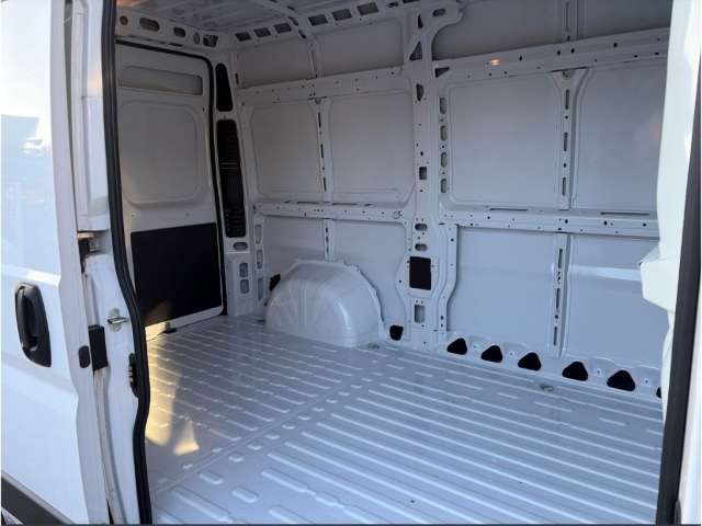 Fahrzeugbild eines Opel Movano