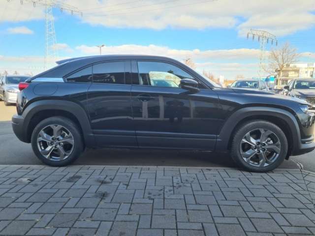 Fahrzeugbild eines Mazda MX-30