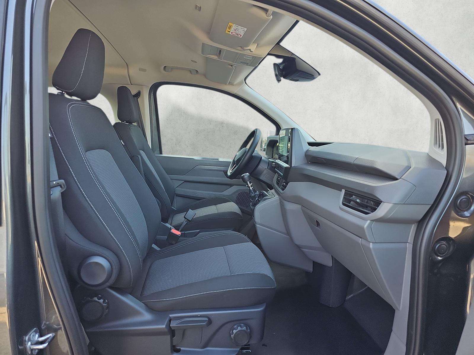 Fahrzeugbild eines Volkswagen Caravelle