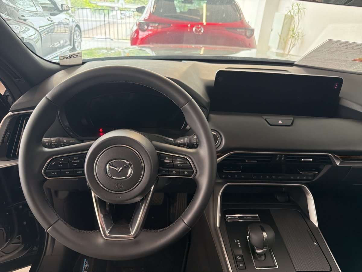 Fahrzeugbild eines Mazda CX-60
