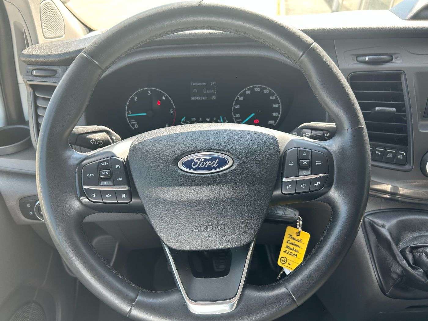 Fahrzeugbild eines Ford Transit Custom