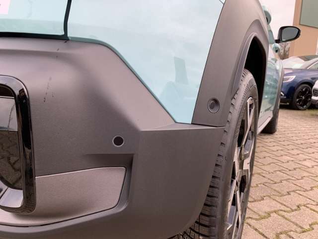 Fahrzeugbild eines Renault 4 E-TECH