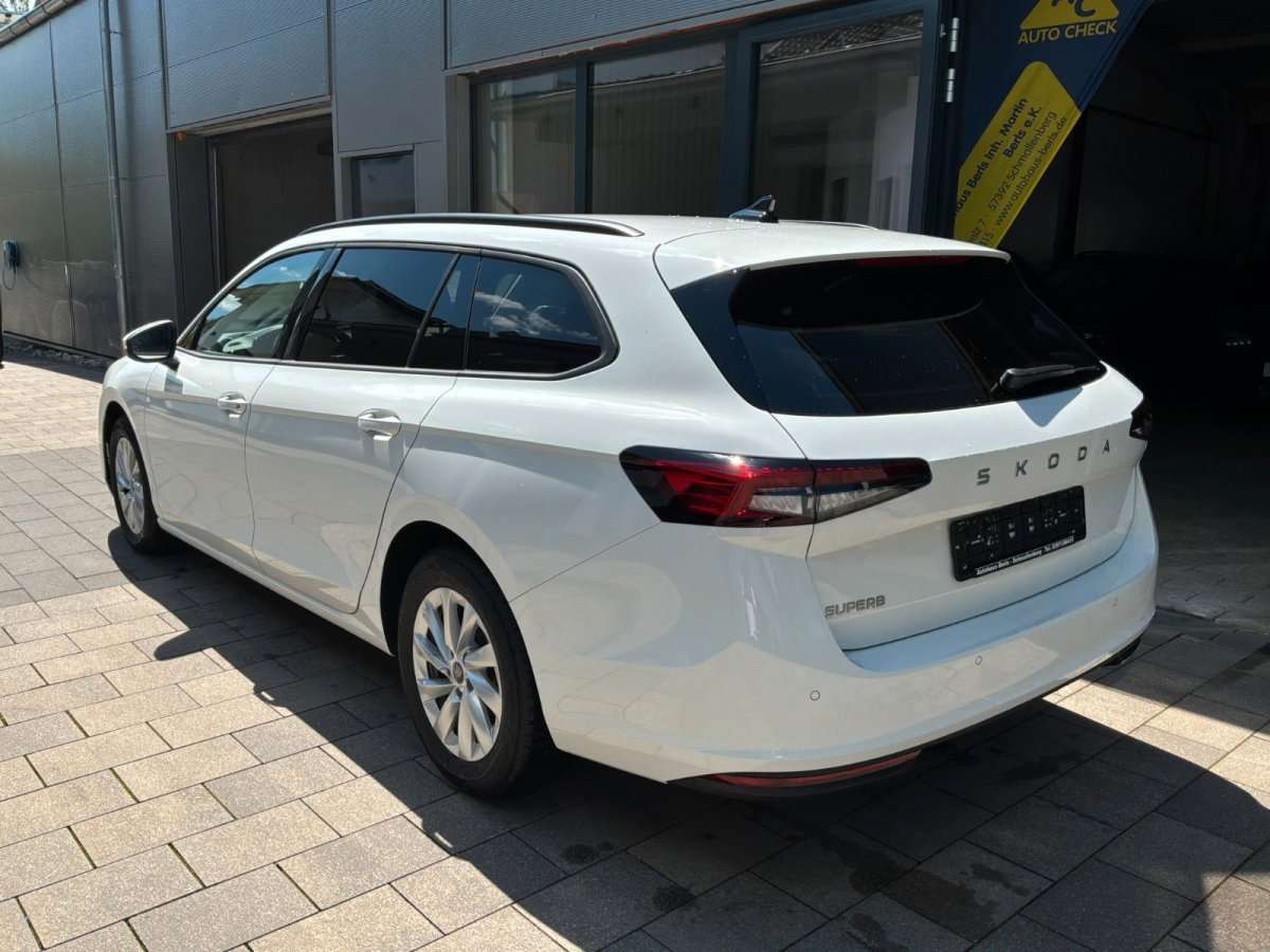 Fahrzeugbild eines Skoda Superb