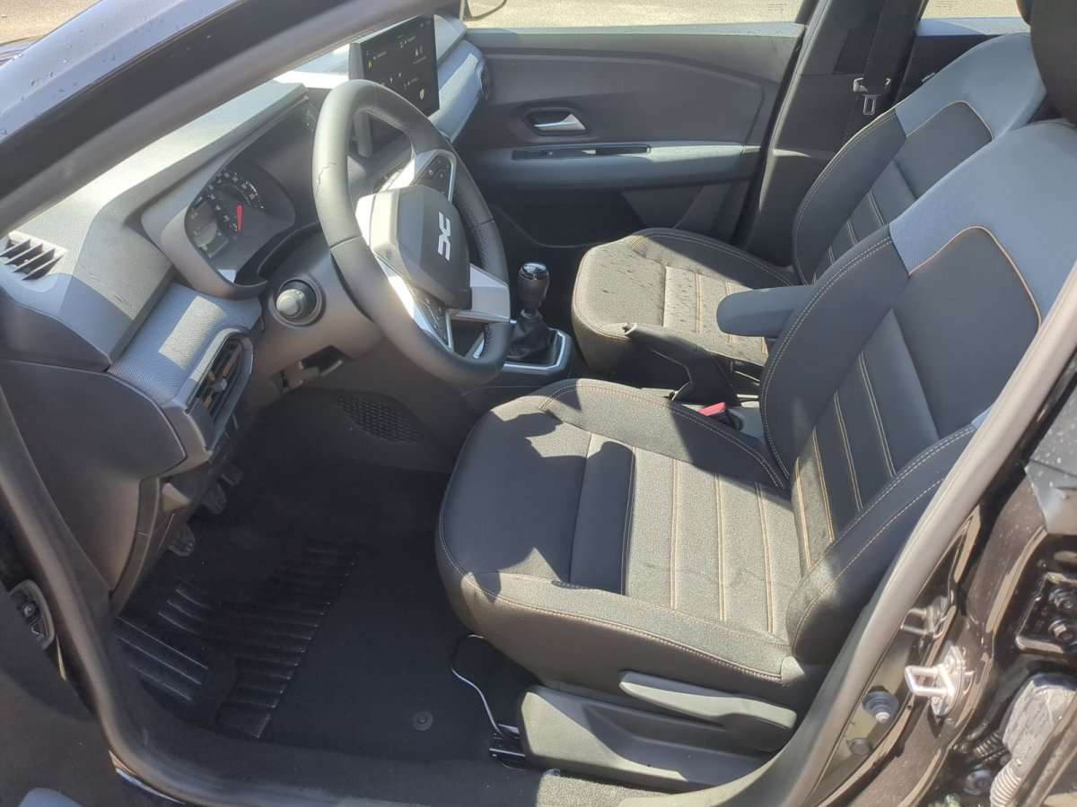 Fahrzeugbild eines Dacia Sandero