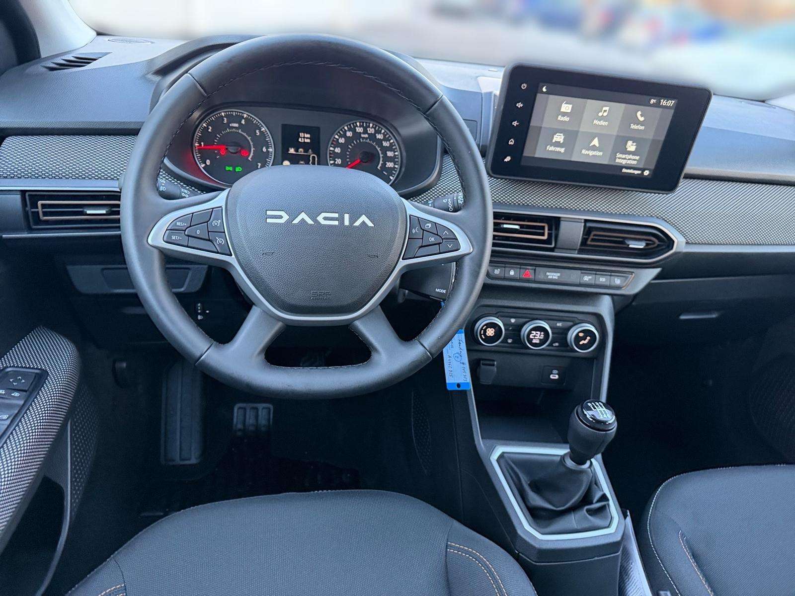 Fahrzeugbild eines Dacia Sandero