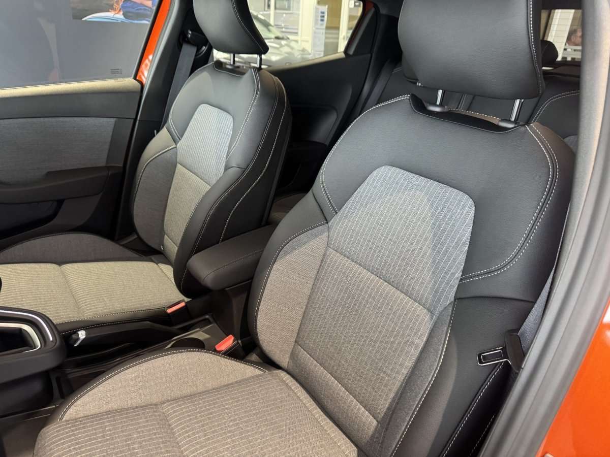 Fahrzeugbild eines Renault Clio