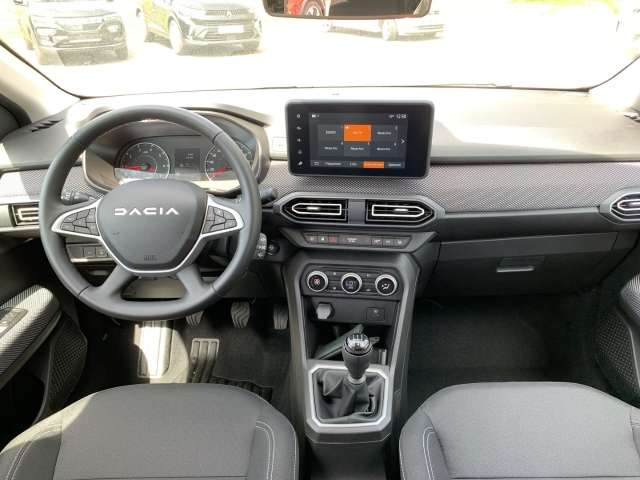 Fahrzeugbild eines Dacia Sandero