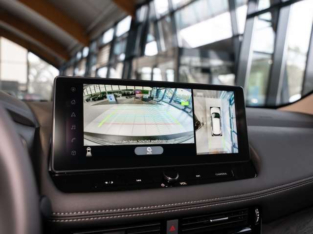 Fahrzeugbild eines Nissan X-TRAIL