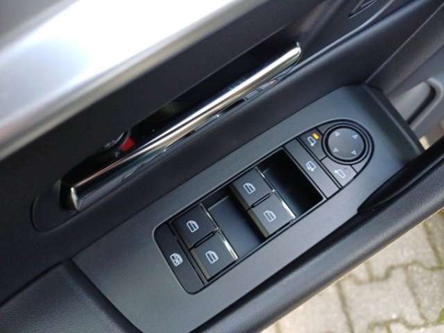 Fahrzeugbild eines Mazda CX-60