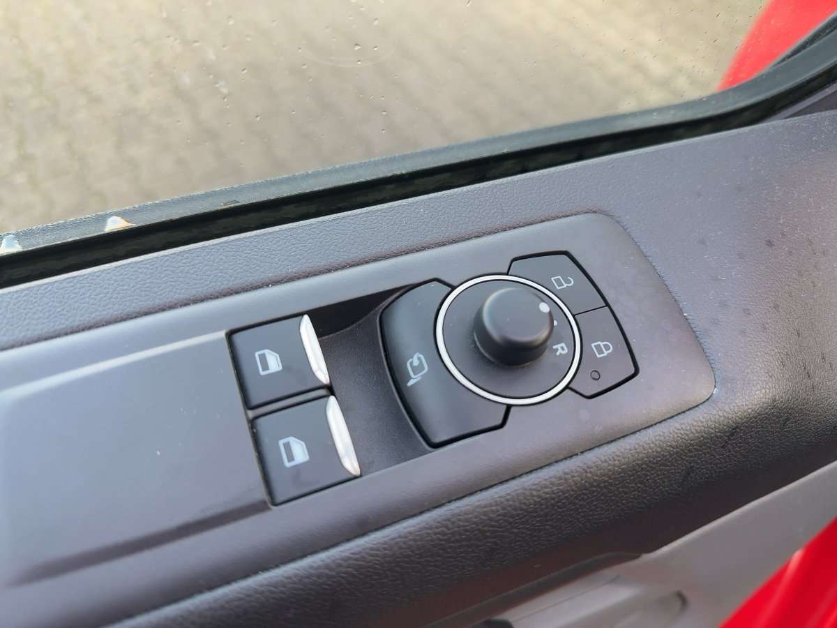 Fahrzeugbild eines Ford Tourneo Custom