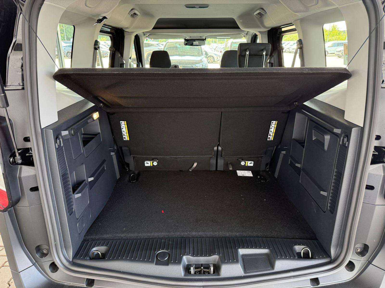Fahrzeugbild eines Ford Tourneo Courier