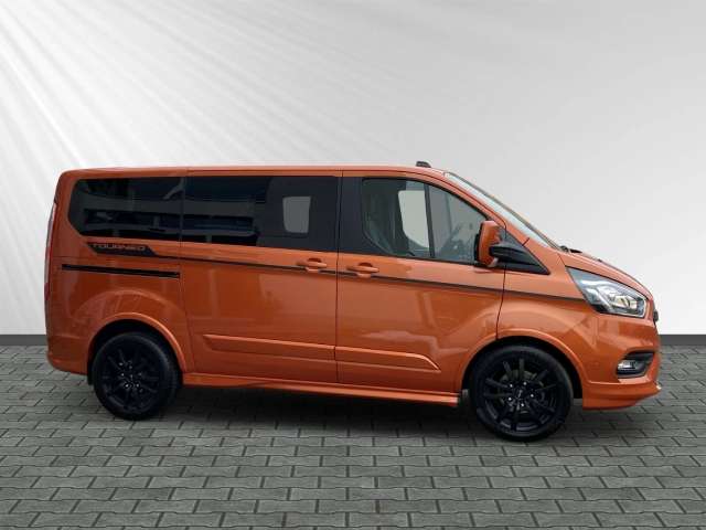 Fahrzeugbild eines Ford Tourneo Custom