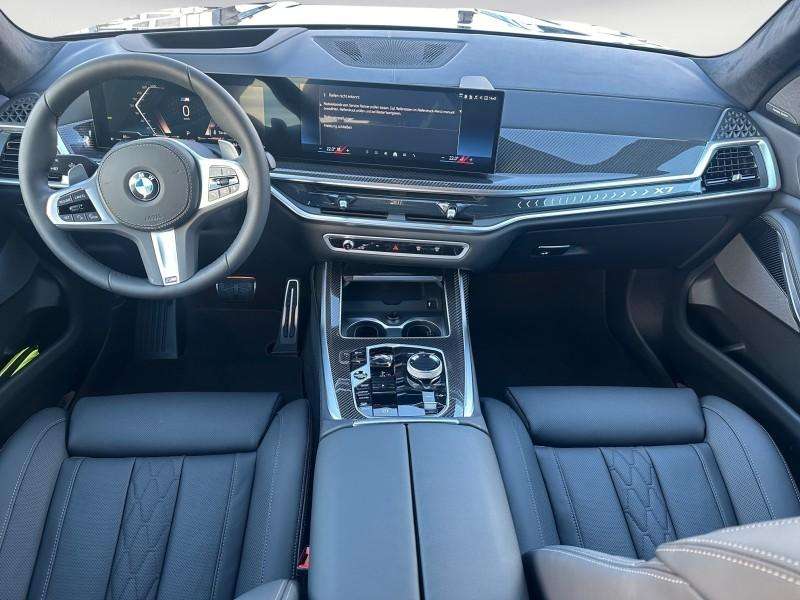 Fahrzeugbild eines BMW X7