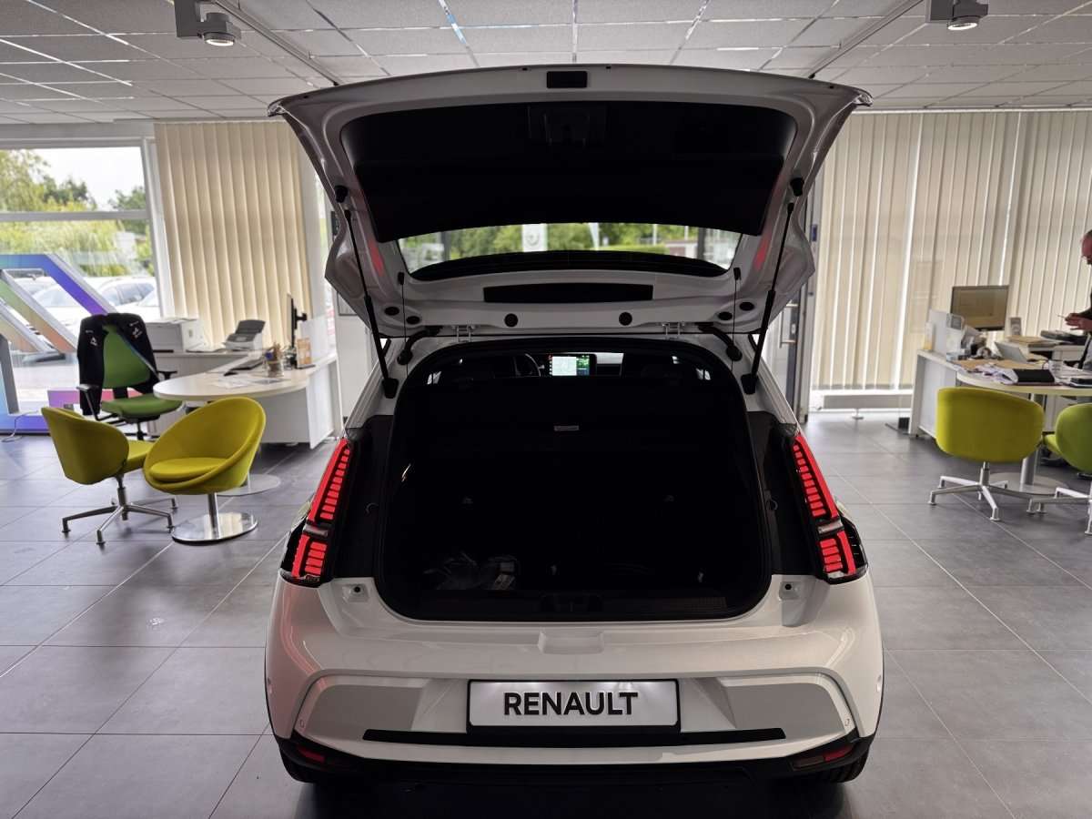 Fahrzeugbild eines Renault 5 E-TECH