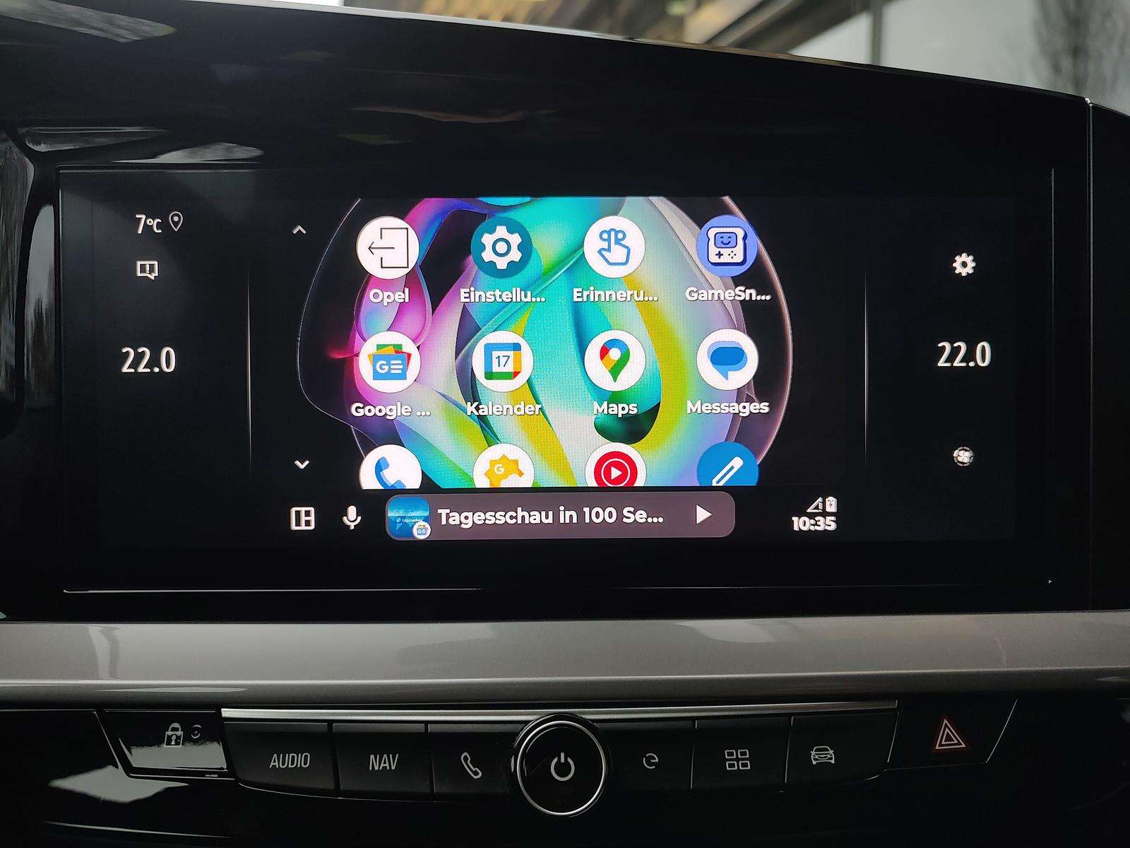 Fahrzeugbild eines Opel Mokka Electric