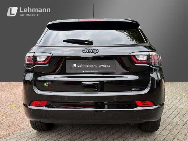 Fahrzeugbild eines Jeep Compass