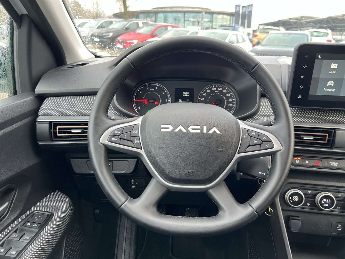 Fahrzeugbild eines Dacia Sandero