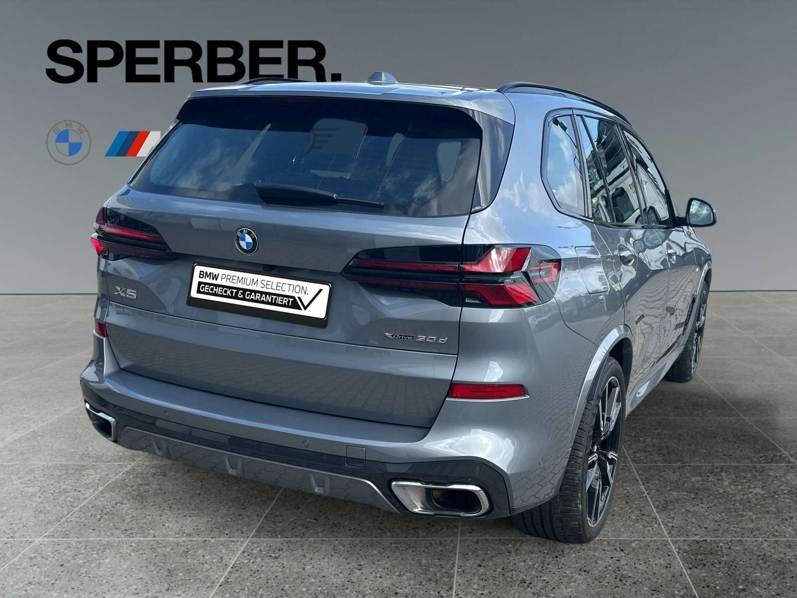 Fahrzeugbild eines BMW X5