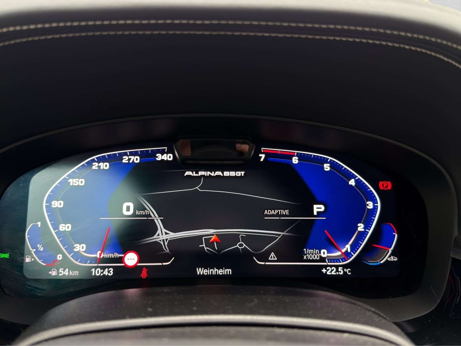 Fahrzeugbild eines Alpina B5