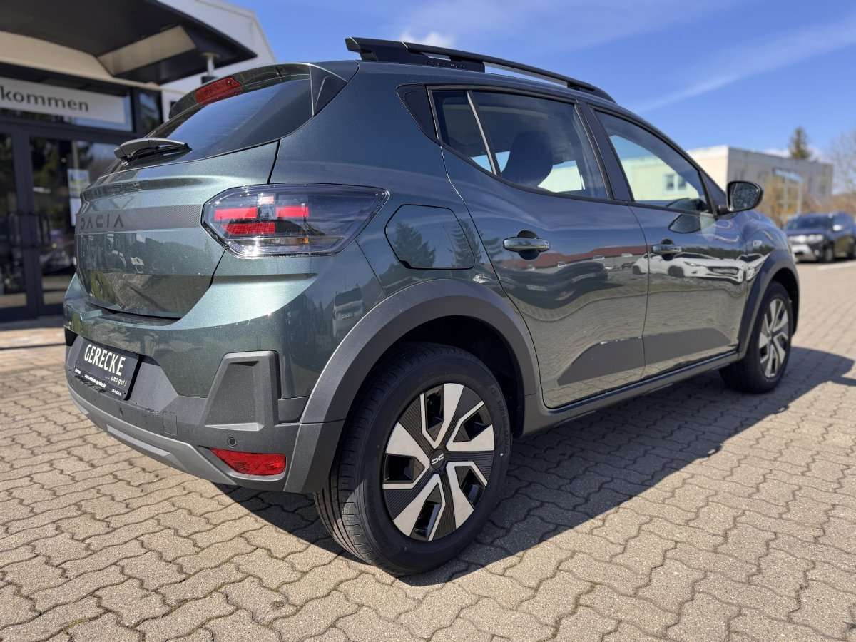 Fahrzeugbild eines Dacia Sandero