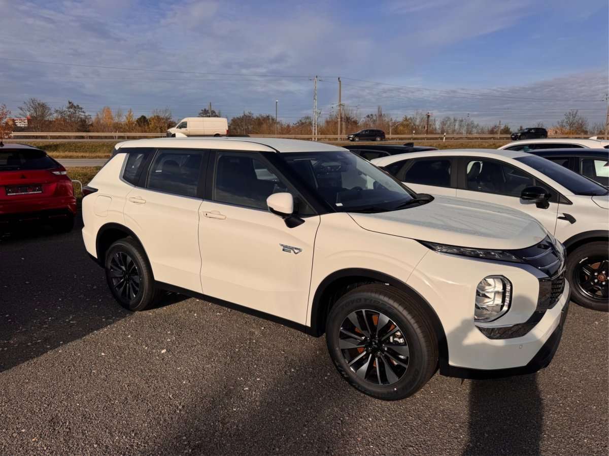 Fahrzeugbild eines Mitsubishi Outlander