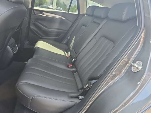 Fahrzeugbild eines Mazda Mazda6