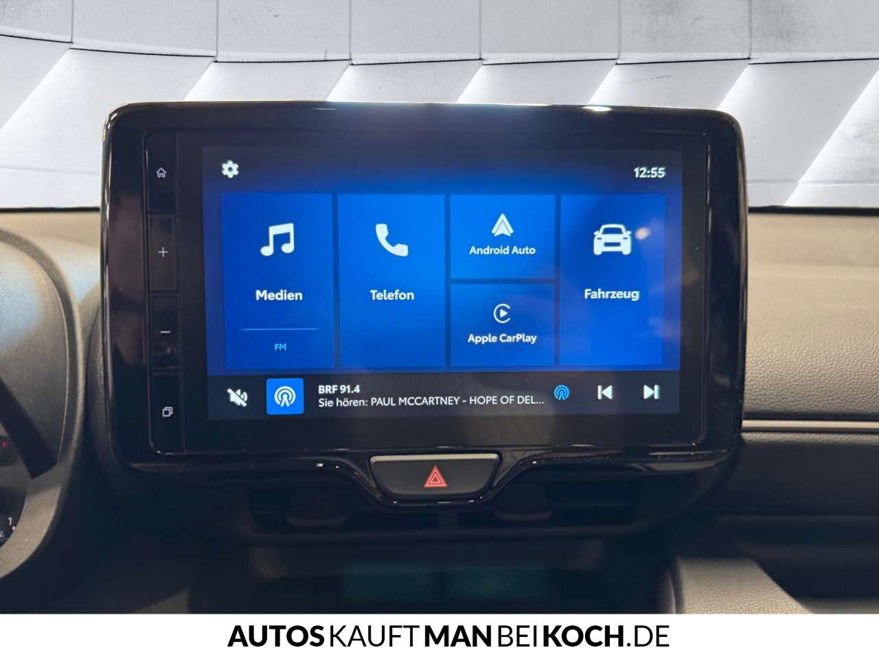 Fahrzeugbild eines Mazda Mazda2 Hybrid
